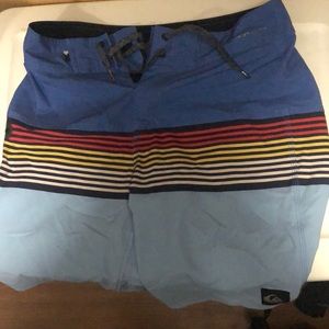 Quicksilver board shorts size 28